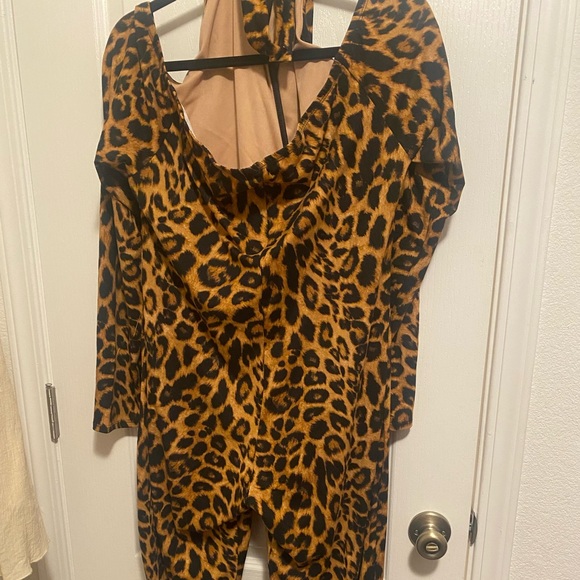 guiltimense Leopard print one piece jump suit size 2x - Picture 5 of 6